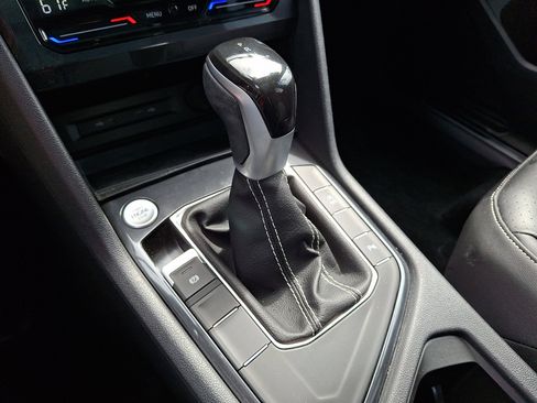 Certified 2023 Volkswagen Tiguan SE R-Line FWD image 15