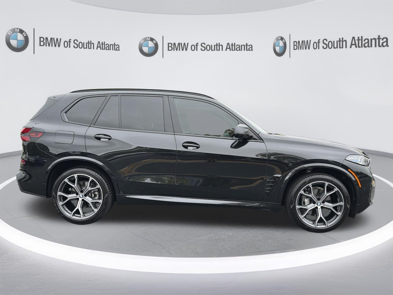 Certified 2026 BMW X5 xDrive40i w/ M Sport Package AWD/4WD image 30