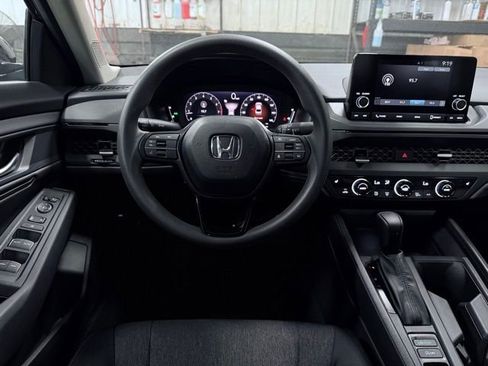 Certified 2025 Honda Accord SE image 24