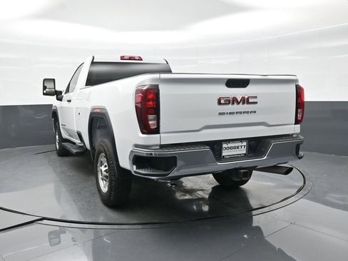 Used 2022 GMC Sierra 2500 Pro w/ Convenience Package image 4