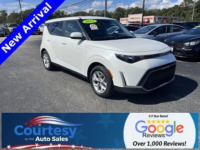 Used 2024 Kia Soul LX w/ Option Group 015