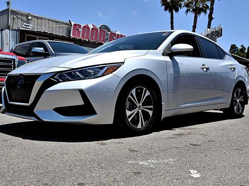 Used 2020 Nissan Sentra SV w/ Electronics Package FWD image 1