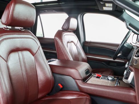 Used 2023 Ford Expedition Max Limited image 31
