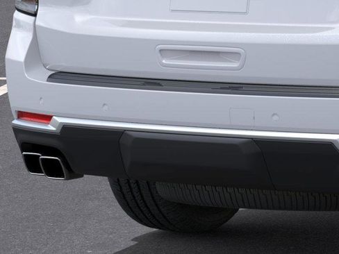 New 2026 Chevrolet Suburban High Country image 14