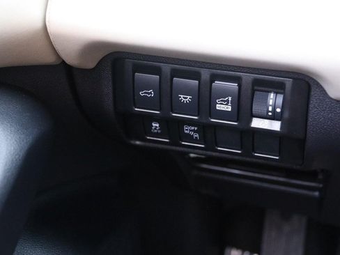 Used 2022 Subaru Ascent Touring w/ Popular Package #2A AWD/4WD image 23