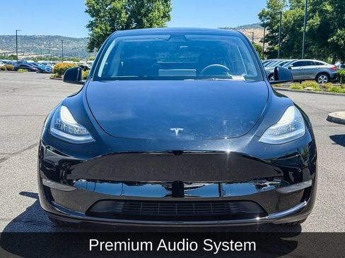 Used 2021 Tesla Model Y Long Range AWD/4WD image 4