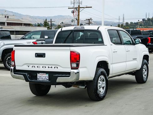 Certified 2020 Toyota Tacoma SR5 RWD image 2