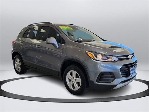 Used 2020 Chevrolet Trax LT image 4