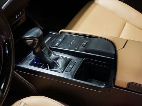 Used 2021 Lexus ES 250 w/ Premium Package image 11