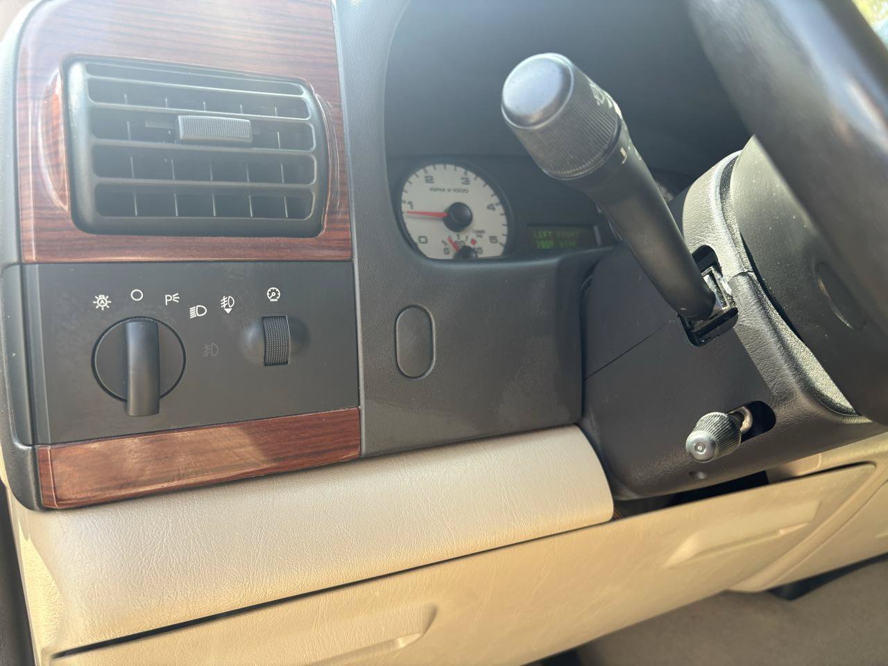 Used 2006 Ford F250 Lariat AWD/4WD image 21