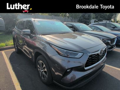 Used 2023 Toyota Highlander XLE