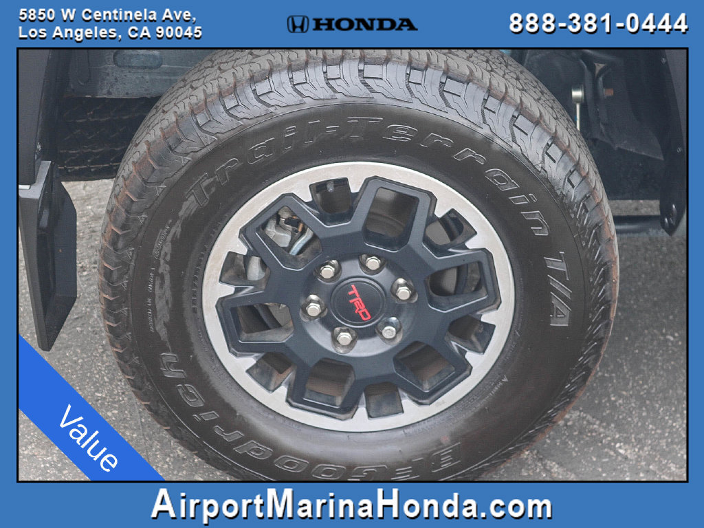 Used 2024 Toyota Tacoma TRD Off-Road AWD/4WD image 11