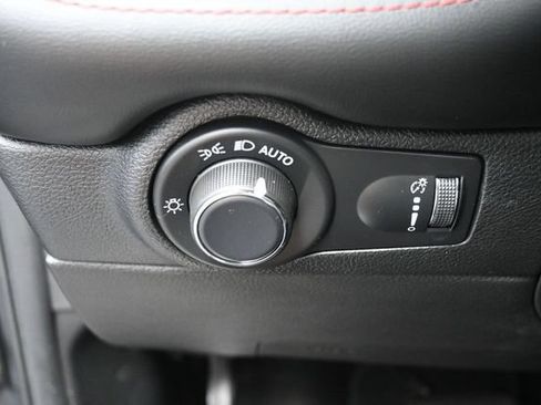 Used 2025 Dodge Durango R/T AWD/4WD image 19