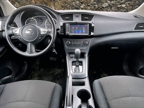 Used 2019 Nissan Sentra S image 13