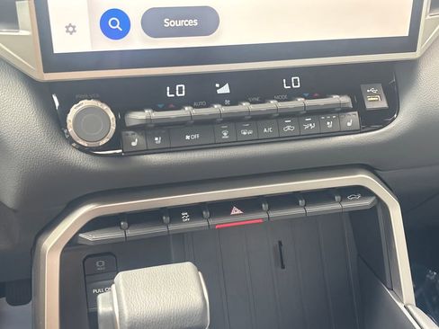 New 2026 Toyota Tundra Limited AWD/4WD image 14