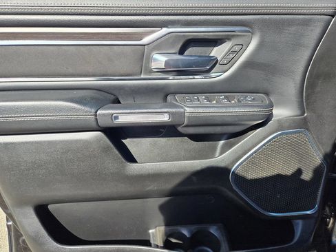 Used 2025 RAM 1500 Laramie AWD/4WD image 17