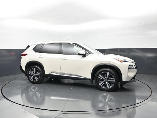 Certified 2023 Nissan Rogue Platinum w/ Platinum Premium Package AWD/4WD image 6