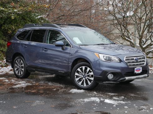 Used 2017 Subaru Outback 3.6R Limited image 31