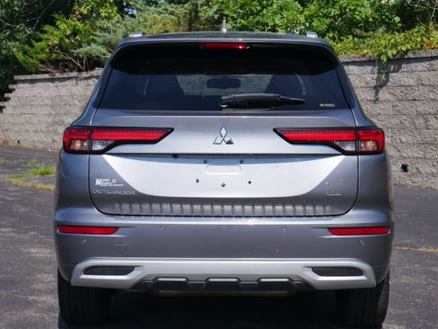 Used 2024 Mitsubishi Outlander SEL AWD/4WD image 5