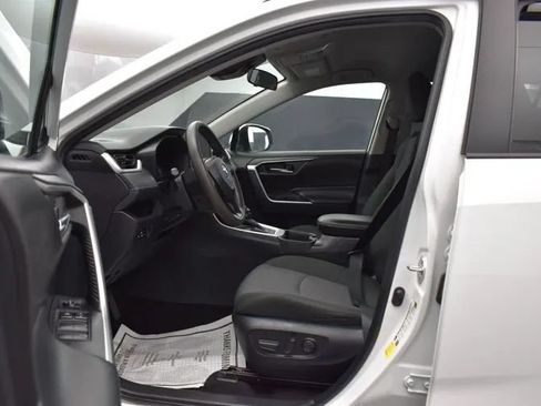 Used 2024 Toyota RAV4 XLE FWD image 14
