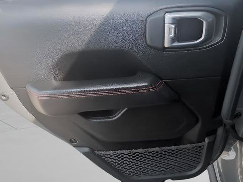 Used 2020 Jeep Wrangler Unlimited Rubicon w/ Uconnect 4C Nav & Sound Group image 17