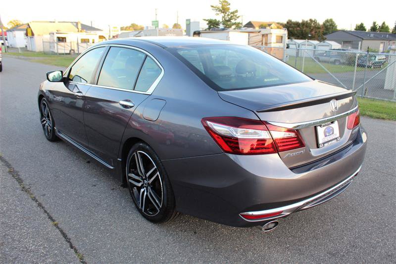 Used 2016 Honda Accord Sport image 5