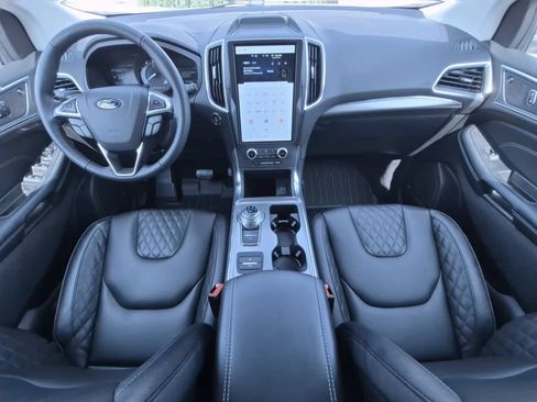 Used 2024 Ford Edge Titanium AWD/4WD image 15