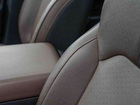 Used 2024 Honda Pilot Elite image 20