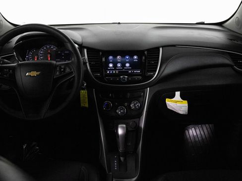 Used 2021 Chevrolet Trax LT image 20