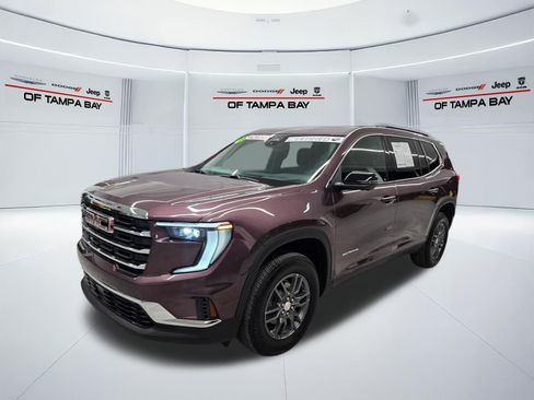 Used 2026 GMC Acadia Elevation FWD image 2
