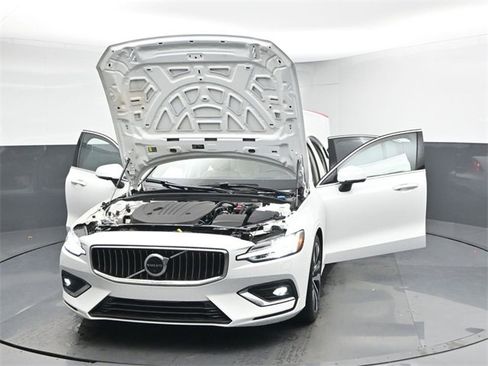 Used 2023 Volvo S60 B5 Ultimate w/ Climate Package image 52