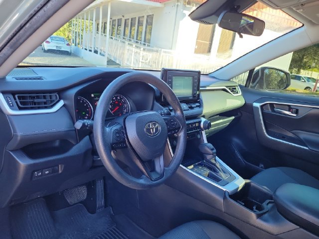 Used 2022 Toyota RAV4 XLE FWD image 18