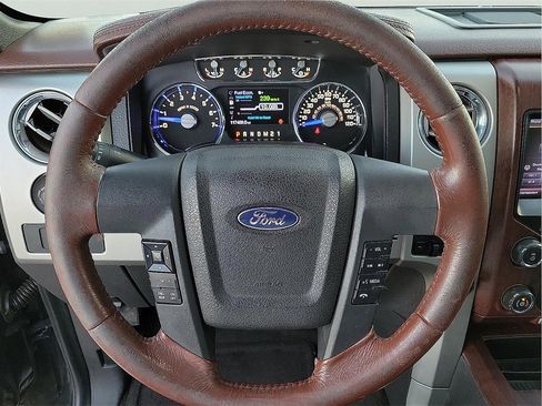 Used 2013 Ford F150 King Ranch w/ King Ranch Luxury Pkg image 16
