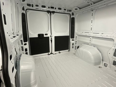 Used 2024 RAM ProMaster 3500 w/ Convenience Group image 14