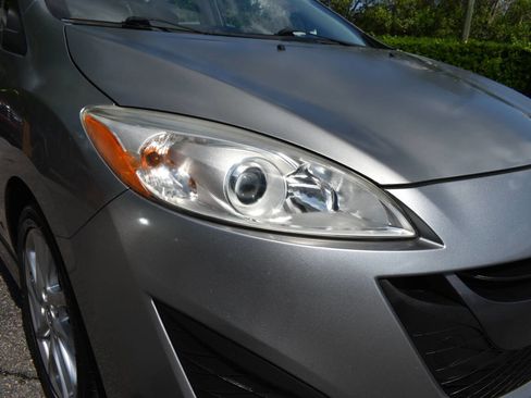 Used 2013 MAZDA MAZDA5 Grand Touring FWD image 38