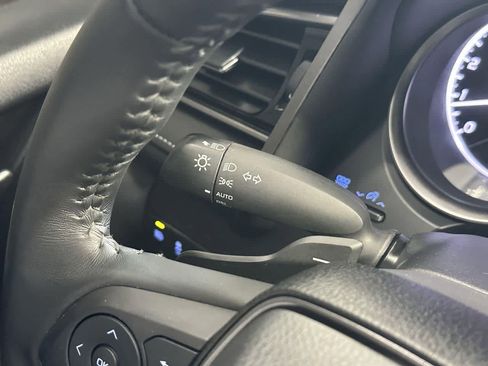 Used 2023 Toyota Camry SE image 15