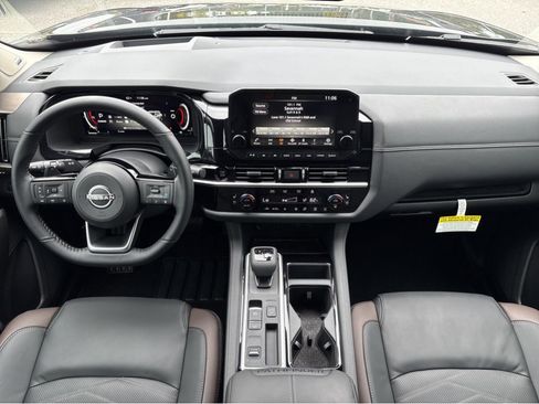 New 2026 Nissan Pathfinder Platinum w/ Cargo Package image 4