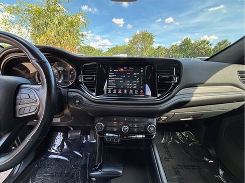 Used 2022 Dodge Durango GT AWD/4WD image 11