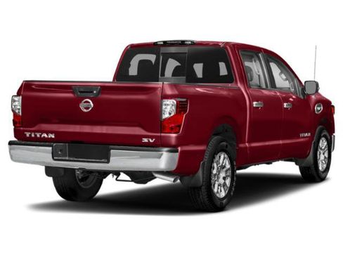 Used 2018 Nissan Titan SV w/ SV Convenience Package RWD image 2