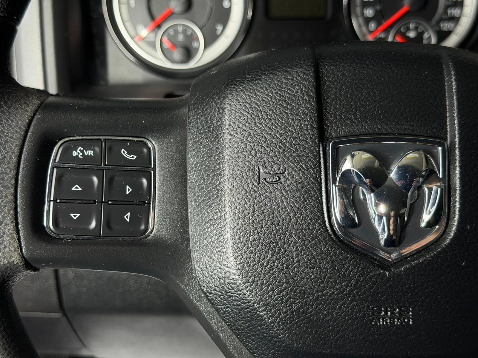 Used 2018 RAM 2500 Tradesman w/ Chrome Appearance Group RWD image 28