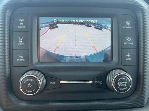 Used 2018 Jeep Wrangler Unlimited Sport S AWD/4WD image 36