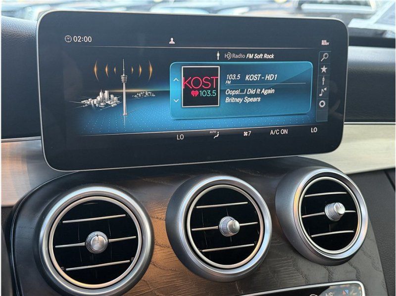 Used 2020 Mercedes-Benz C 300 Sedan image 38