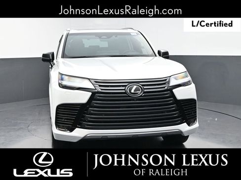 Certified 2025 Lexus LX 700h Luxury w/ Appearance Package AWD/4WD image 4