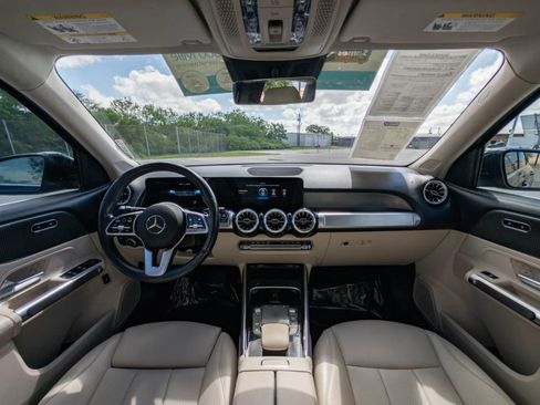 Used 2022 Mercedes-Benz GLB 250 image 18