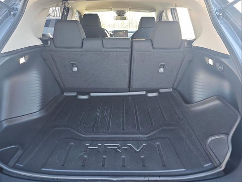 Certified 2025 Honda HR-V LX image 7