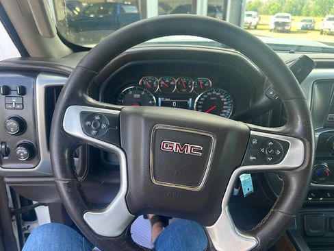 Used 2019 GMC Sierra 2500 SLT w/ Duramax Plus Package AWD/4WD image 23