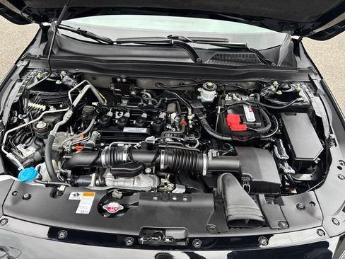 Used 2018 Honda Accord Sport image 30