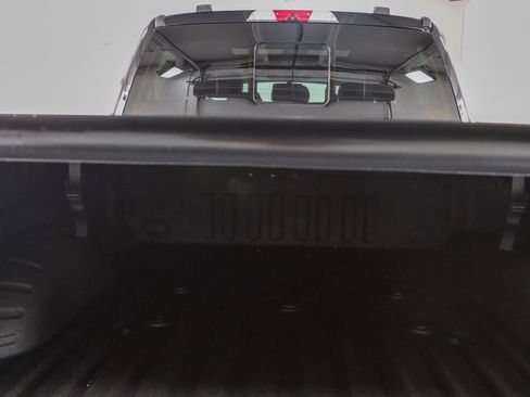 Used 2022 Ford F250 Lariat w/ Tremor Off-Road Package image 31