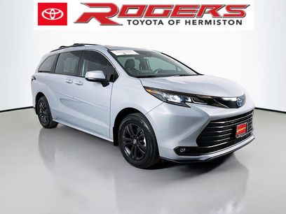 Certified 2024 Toyota Sienna XLE Woodland Edition