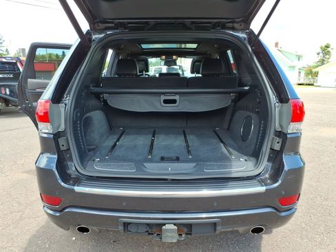 Used 2015 Jeep Grand Cherokee Overland w/ Advanced Technology Group AWD/4WD image 12